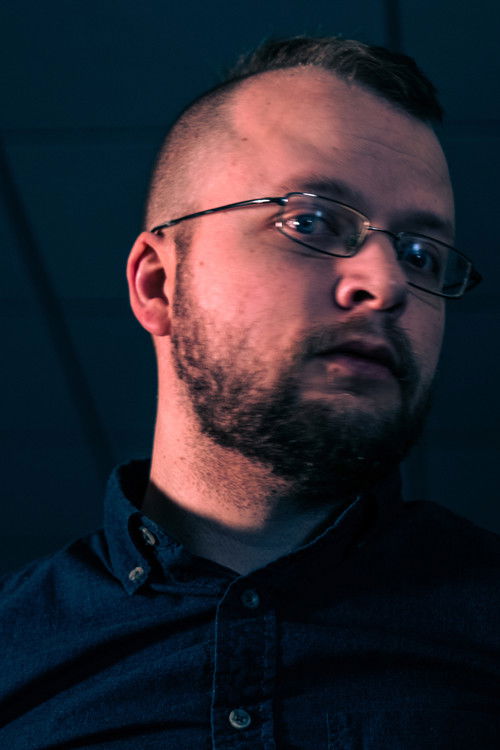 Graeme Wilson as Narrator