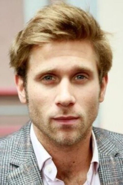 Wallerand Denormandie as Victor