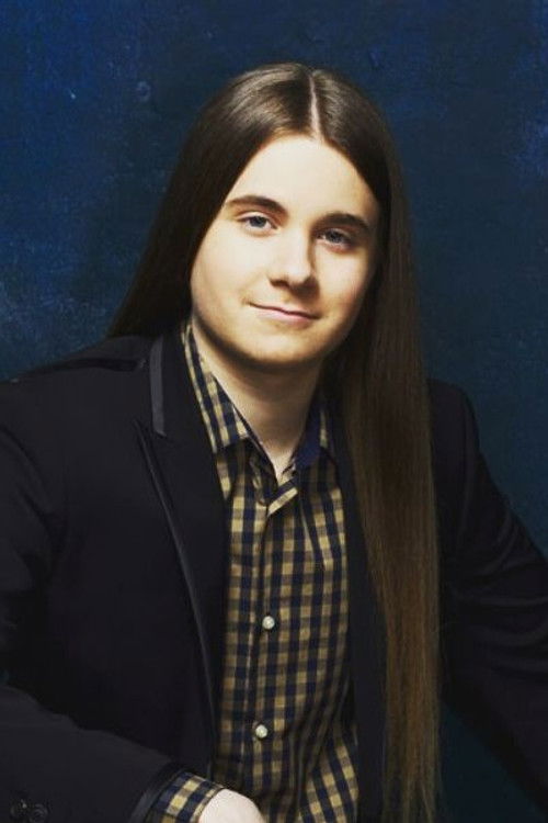 Lucas Wecker as Crowds