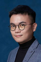 Ke-yin Pan as Invigilator