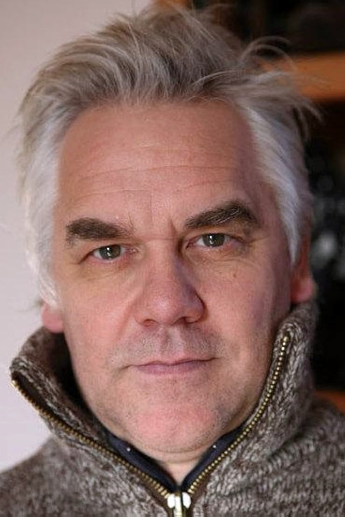 Dominique Delguste as Un infirmier du centre psychiatrique