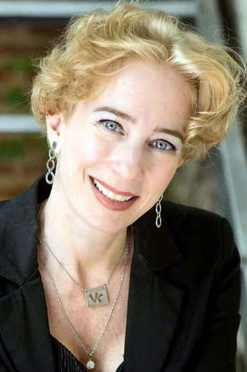 Virginia Kaufmann as Madre de Juan