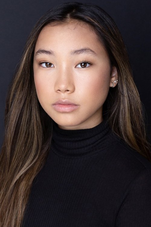 Yamilah Saravong as Casey