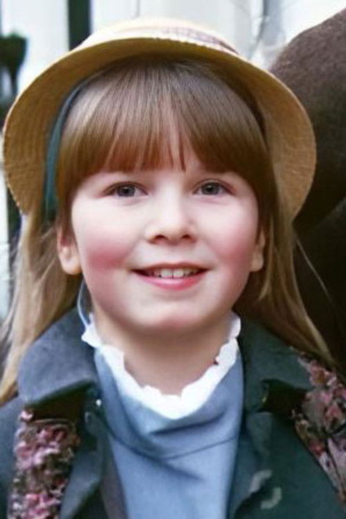 Claudia Gambold as Philippa