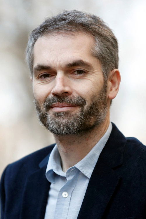 Erwan L'Éléouet as Self - Journalist and biographer