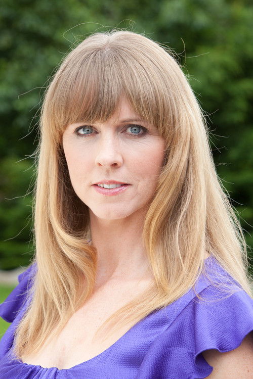 Fionnuala Ní Fhlatharta as Mary