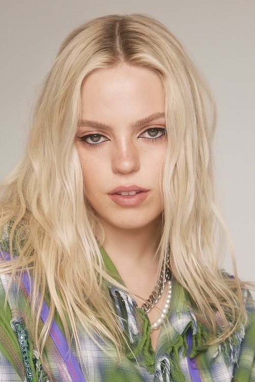 Reneé Rapp as Regina George