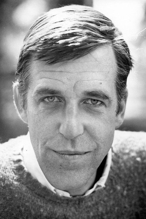 Fred Gwynne as Slim (uncredited)