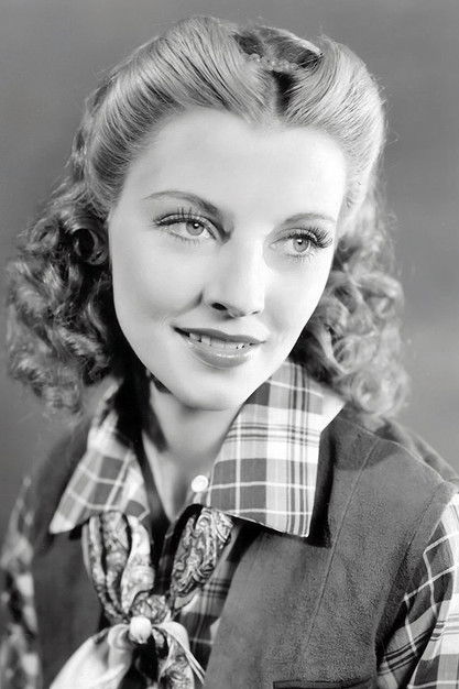 Iris Meredith as Nita Lavore