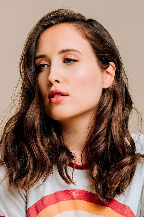 Alice Merton as Self