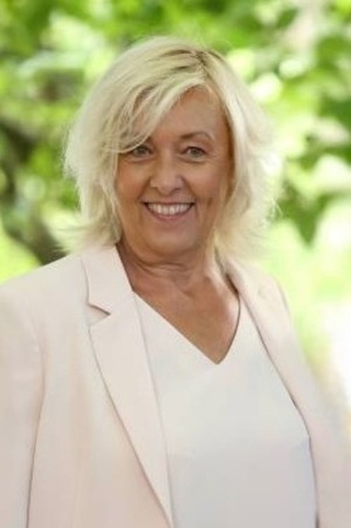 Sylvie Hofmann as Self