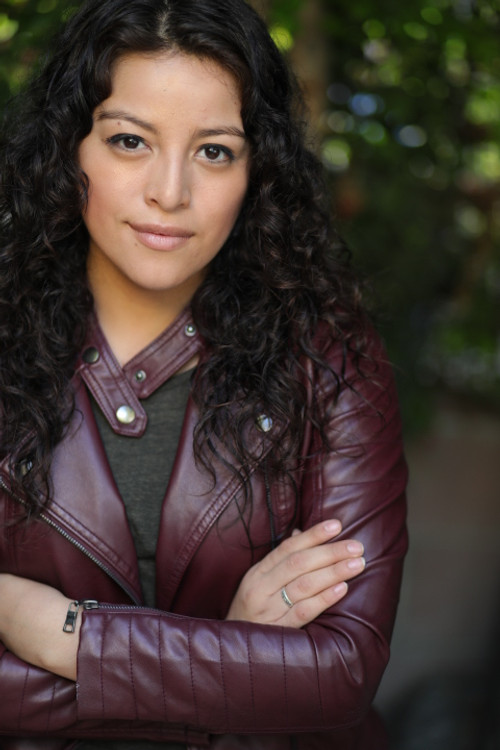 Lexi Flores as Courtney