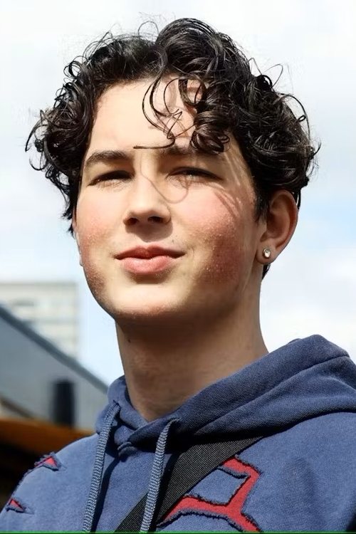 Levy Rico Arcos as Anton