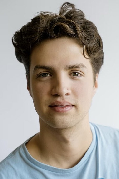 Oliver Ocampo as Dirk