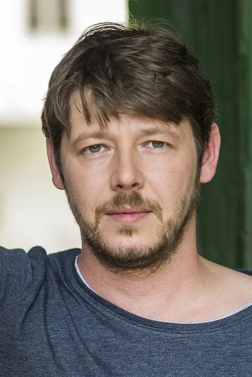 Ondřej Daniš as Titta-Nane, mladý rybár