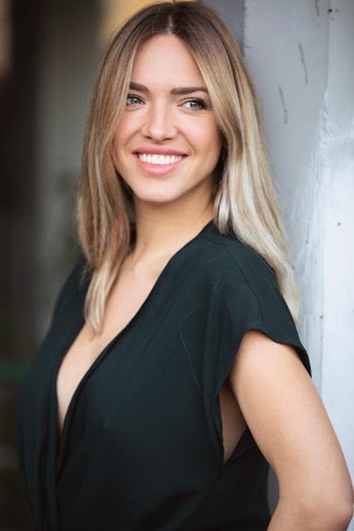 Carolina Rey as Claudia