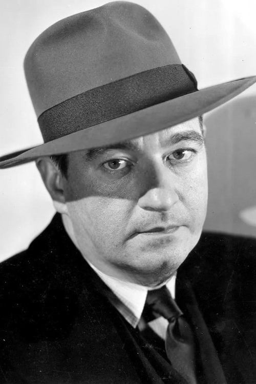 Don Costello as Drunk