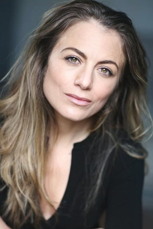 Clémence Verniau as 