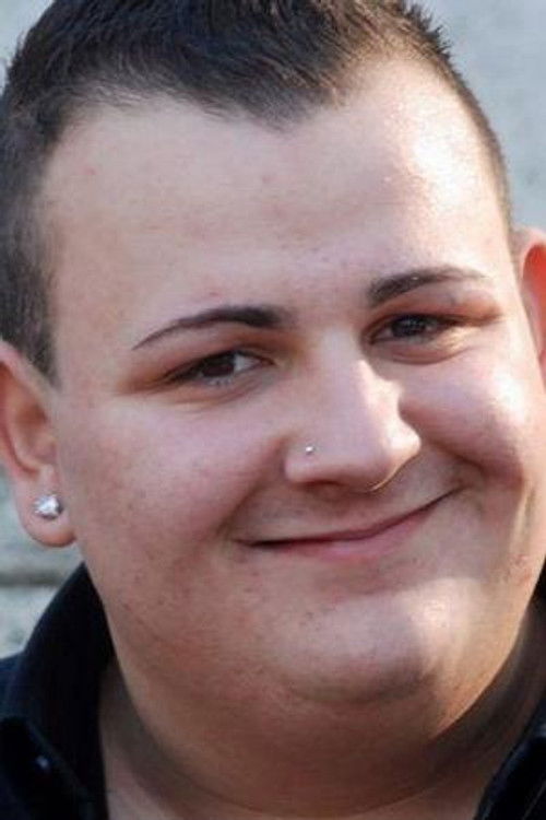 Valentino Campitelli as Amico di Patrizio