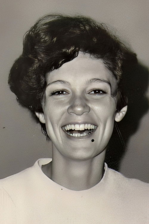 Dulce Bressane as Lílian Pacheco