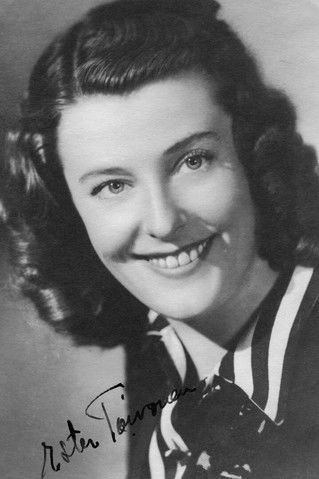 Ester Toivonen as Kristine Popoff