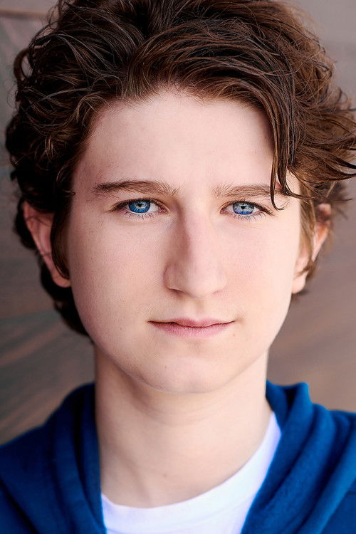 Huntly Plantz as Oliver Parker