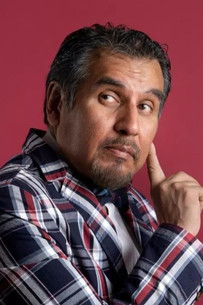 Carlos Alcalde as Hombre banda