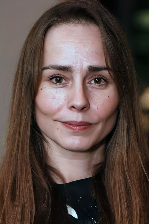 Tara Fitzgerald as Sarah