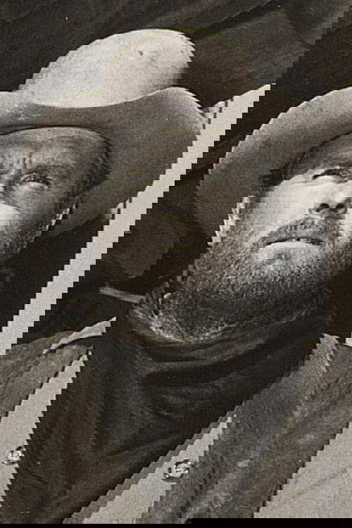 Mickey Finn as Peake