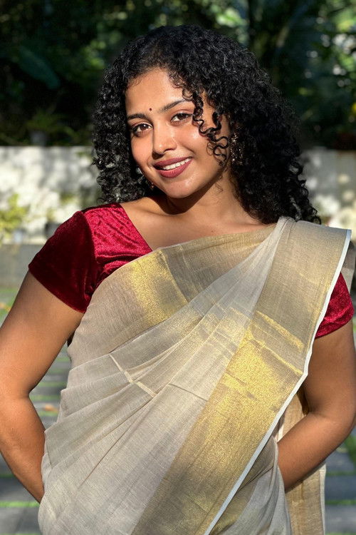 Carmen S Mathew as Jincy