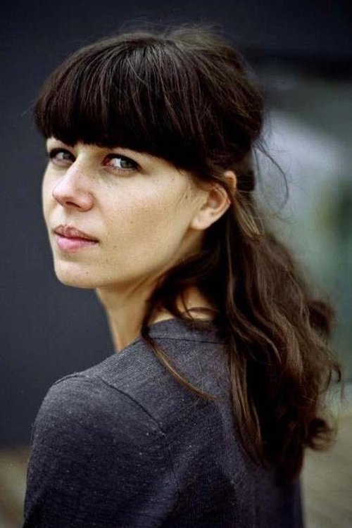 Joanna Niemirska as Wanda Ficowska