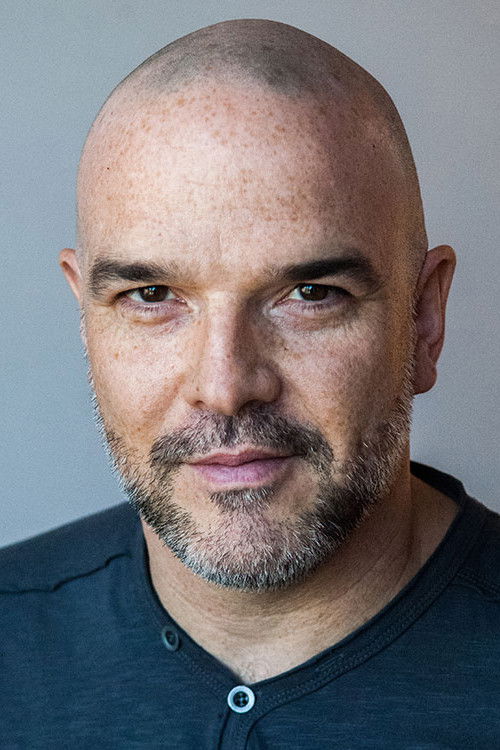 Sébastien Labbé Proulx as L'infirmier