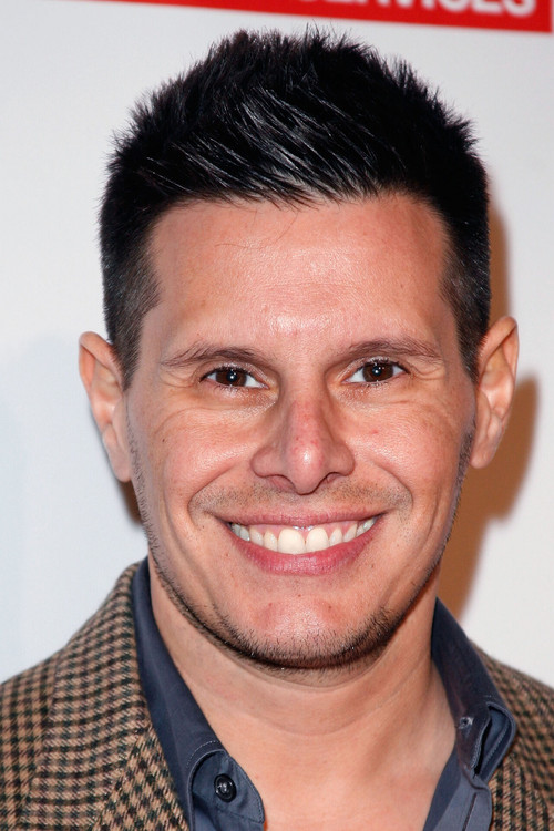 Silvio Horta as Self