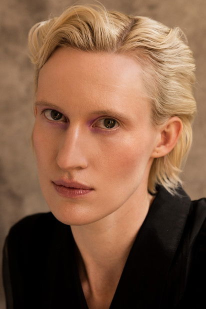 Gala Moody as Caroline