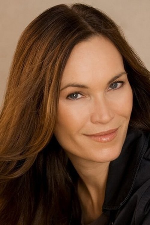 Lisa Stothard as Eileen