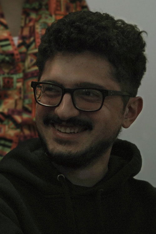 Juan Manuel Álvarez Branda as Policía 2