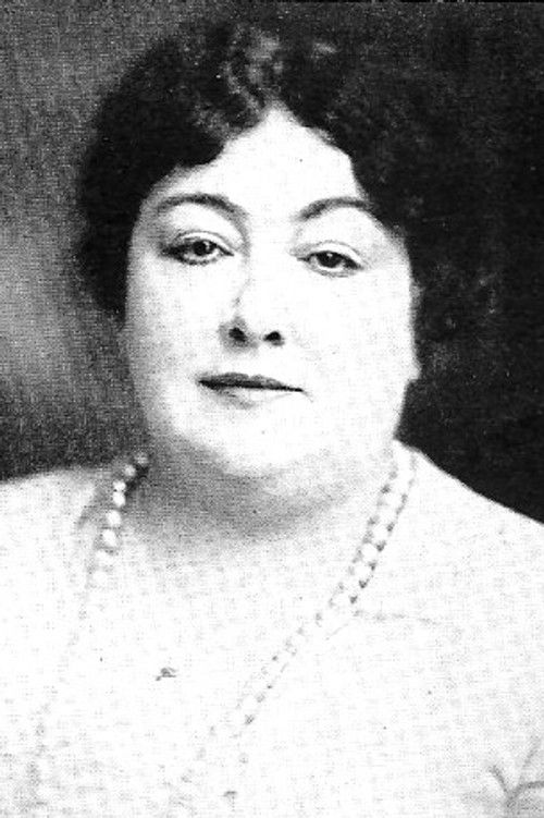 Sunshine Hart as Olive Palmer - Diana's Mother