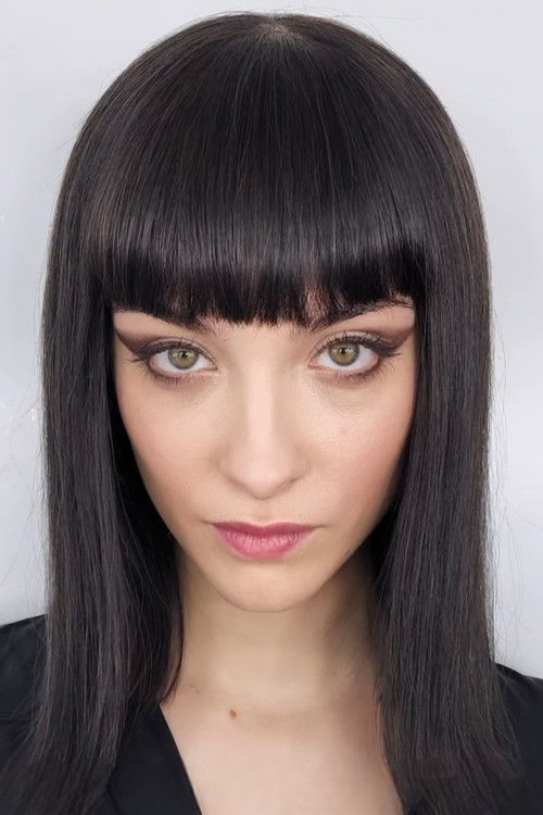 Lera Abova as Chère