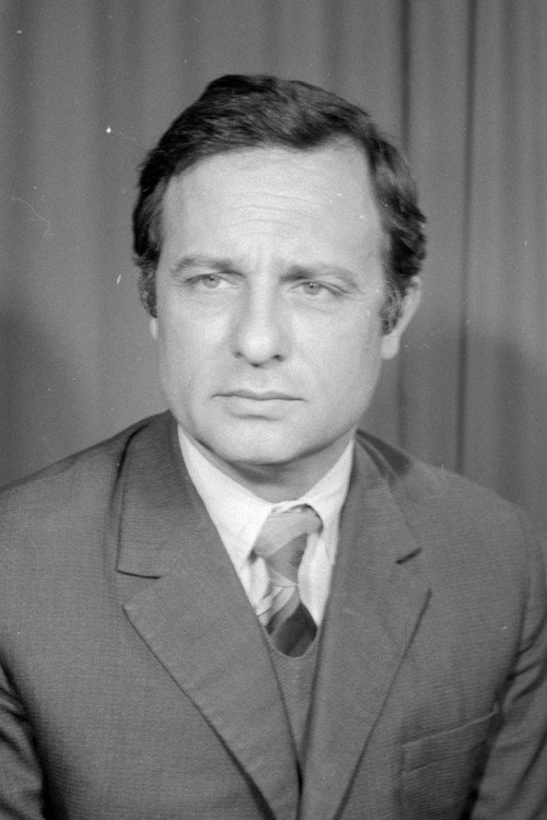 Dhimitraq Pecani as Arifi