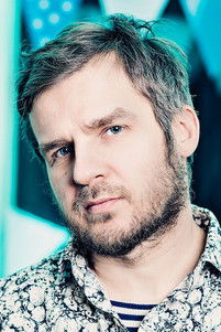 Jaak Kilmi as Narrator (voice)