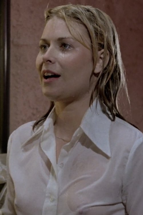 Karen Fredrik as Joyce