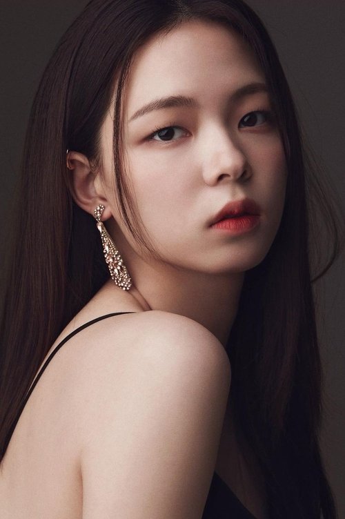 Cho Yu-jung as Choi Ji-min