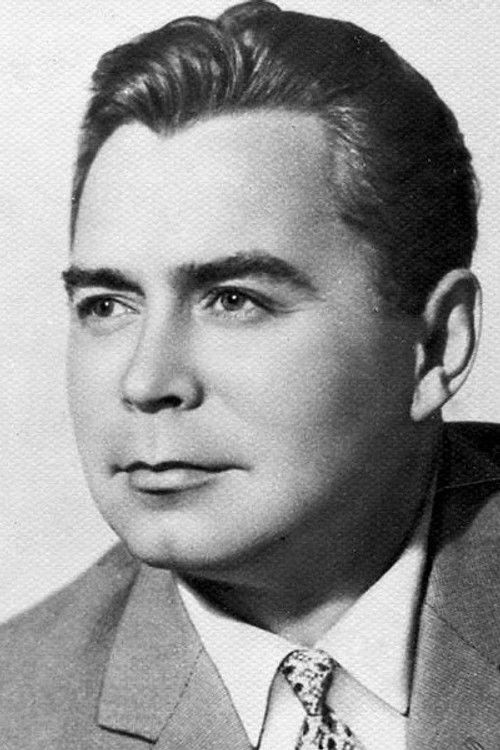 Vladimir Ivanov as Tverdokhlebov