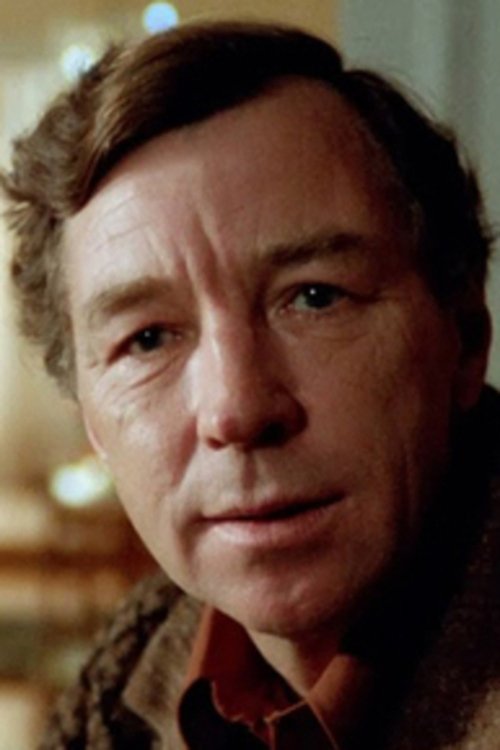 Halvar Björk as Orator