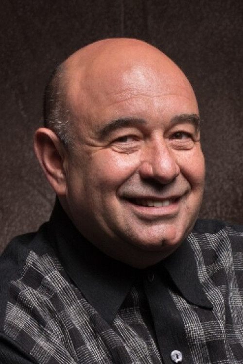 Hugo Giachino as Waiter