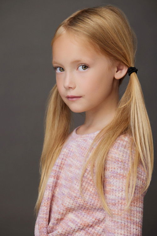 Layla Douglas as Kimberly