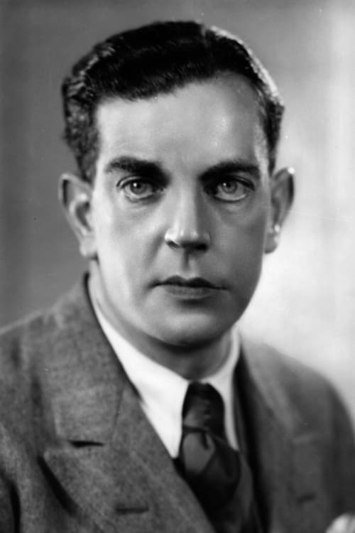 Leslie Banks as David Barr