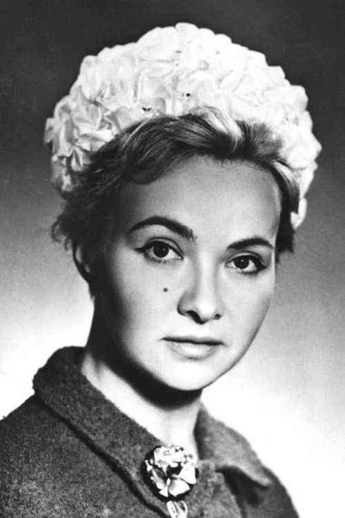 Margarita Volodina as Commissar