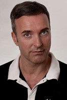 Sebastian Christoph Jacob as Arturs Papa