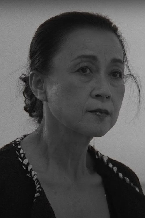 Thanawan Chidthonglang as the mother